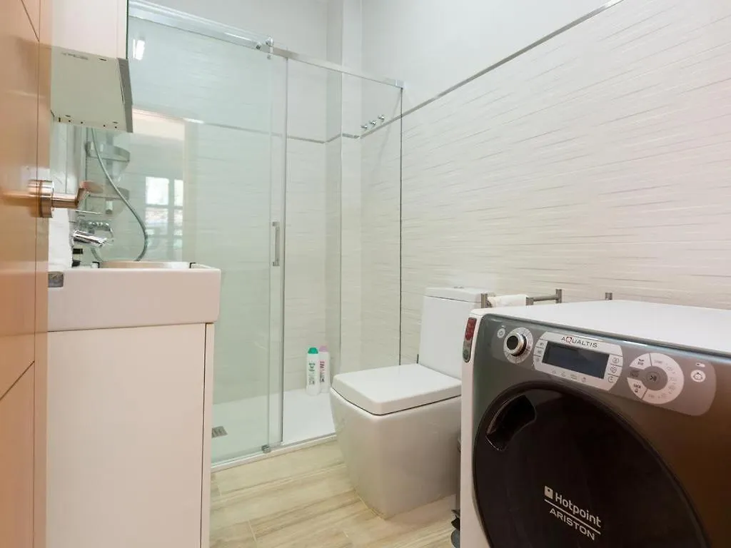3 Bedrooms Apartment In The Historic Center By The River Seville